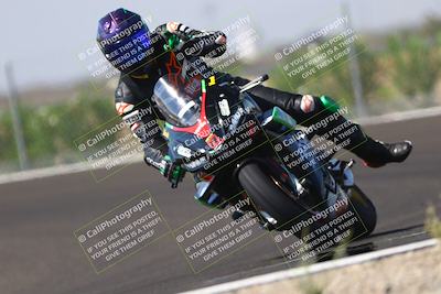 media/Sep-20-2025-TrackDaz (Sat) [[27f0cde673]]/A Group/2pm (Turn 9)/